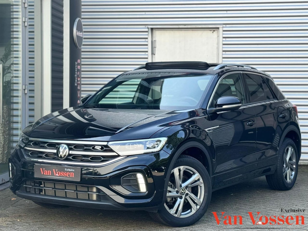 Volkswagen T-Roc - 1.5 TSI|3X R-Line|Pano|IQ Lights|Camera|Keyless|Virtual|Navi| - AutoWereld.nl