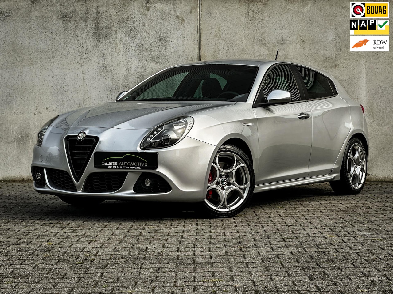 Alfa Romeo Giulietta - 1.7 TBi Quadrifoglio Verde | Clima | Cruise | H.Leder | PDC | Metalic | Mooi! | - AutoWereld.nl