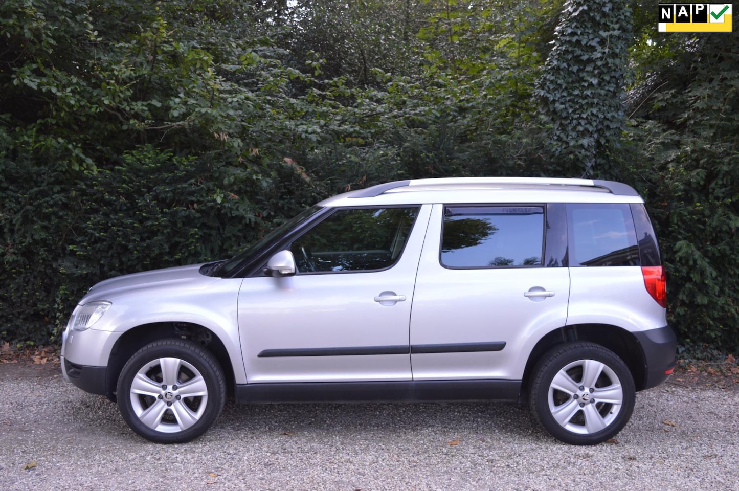 Skoda Yeti - 2.0 TDI Elegance 4x4 DSG /afn trekhaak/navi - AutoWereld.nl