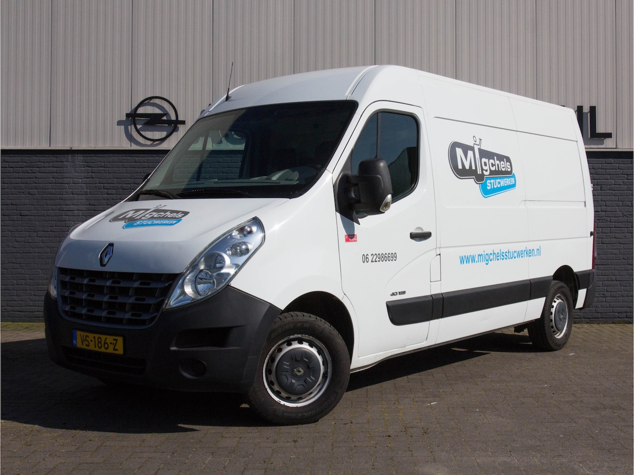 Renault Master - T35 2.3 dCi L2H2 Airco Radio/cd Trekhaak EL Eco - AutoWereld.nl