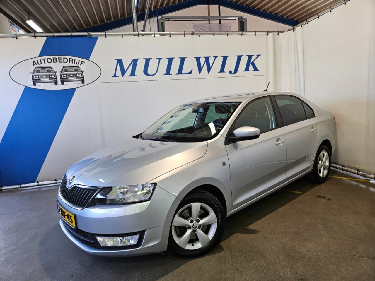 Skoda Rapid - 1.2 TSI Greentech Elegance / Navi / Cruise / NL Auto - AutoWereld.nl