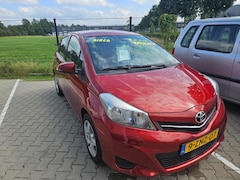 Toyota Yaris - 1.0 VVT-i Comfort Navigatie Achterruitrijcamera Trekhaak