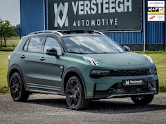 Lynk & Co 01 - 1.5 Plug-In Hybrid 262pk | Pine Green Matt | Blacked Out