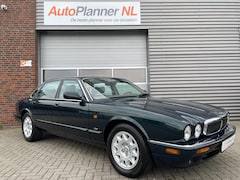 Jaguar XJ - 4.0 V8 Sovereign Clima Leder *34.404 KM