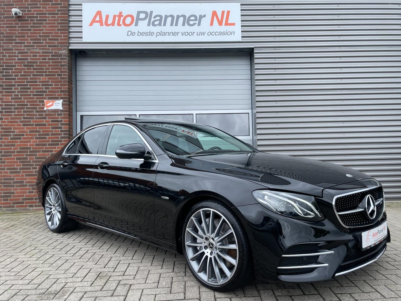 Mercedes-Benz E-klasse - 350! E53 AMG! Dealer Onderhouden! - AutoWereld.nl