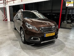 Peugeot 2008 - 1.2 PureTech Allure / Automaat / Navi / Trekhaak / Pano / Cruise / Nieuwe Distr. Riem /