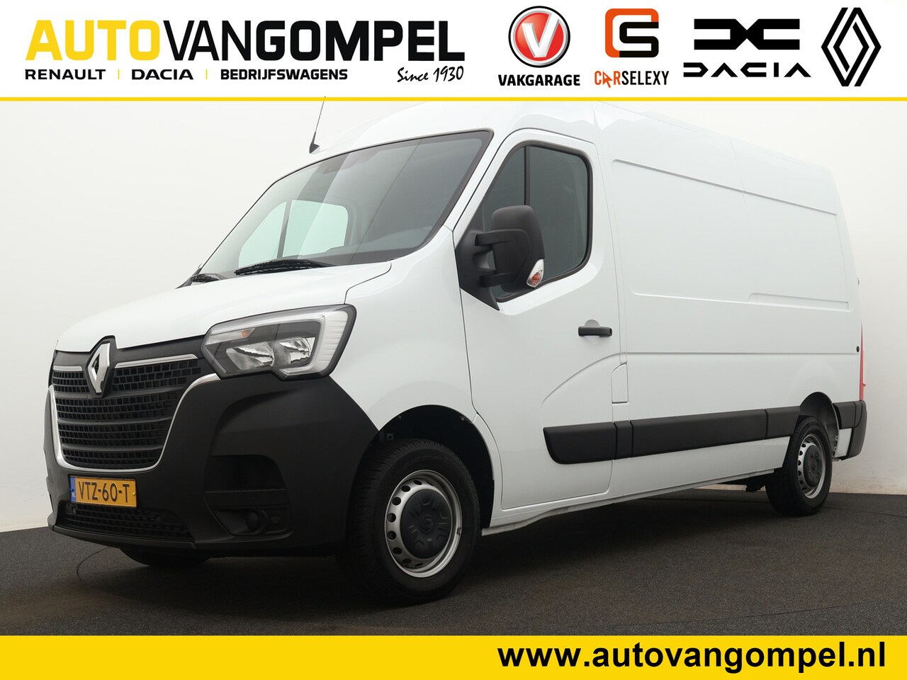 Renault Master - T33 2.3 dCi 135PK L2H2 Comfort / NAVIGATIE / CRUISE CONTROL / PARKEERSENSOREN - AutoWereld.nl