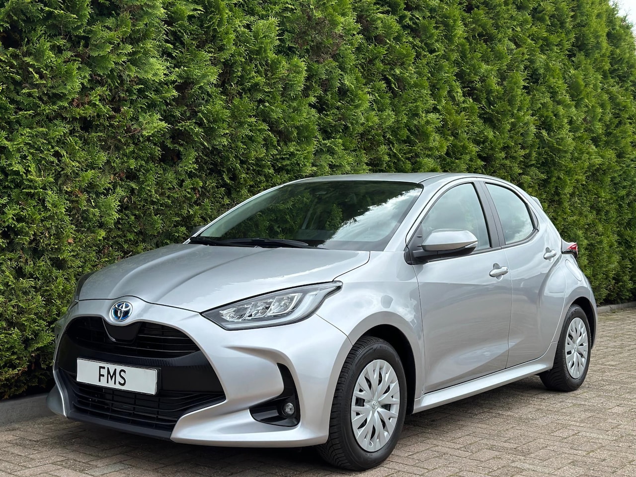 Toyota Yaris - 1.5 Hybrid Business Plus CarPlay Camera - AutoWereld.nl