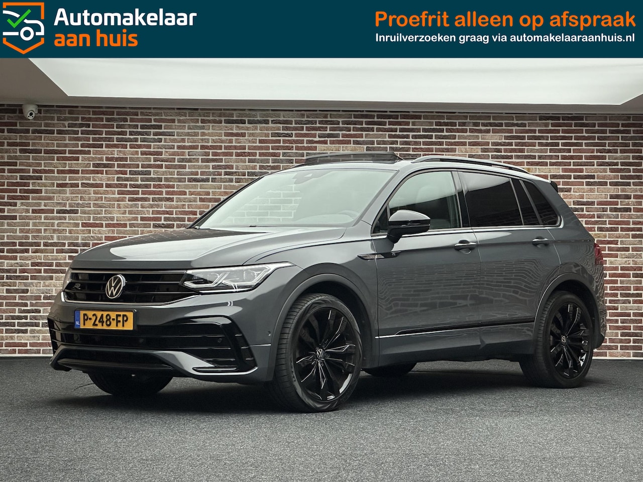 Volkswagen Tiguan - 1.5TSI 150PK DSG R-line DAK H&K HEADUP ACC CARPLAY TREKHAAK - AutoWereld.nl