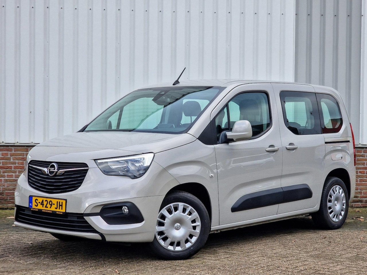 Opel Combo Life - 1.2 Turbo L1H1 Edition Navigatie*Cruise control*Climate control*PDC - AutoWereld.nl