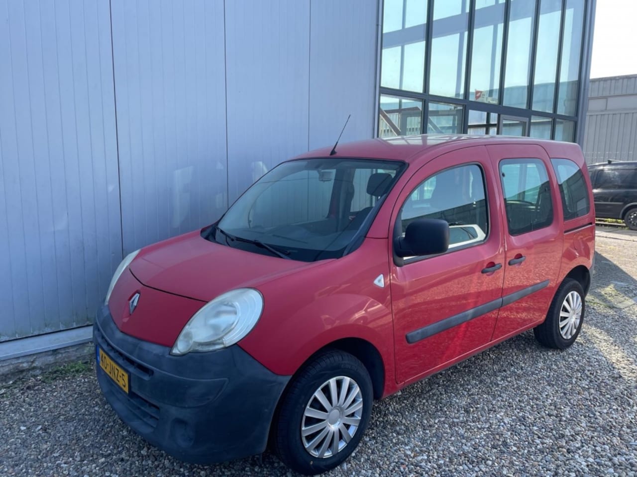 Renault Kangoo Family - 1.6 Authentique | Airco | Trekhaak - AutoWereld.nl