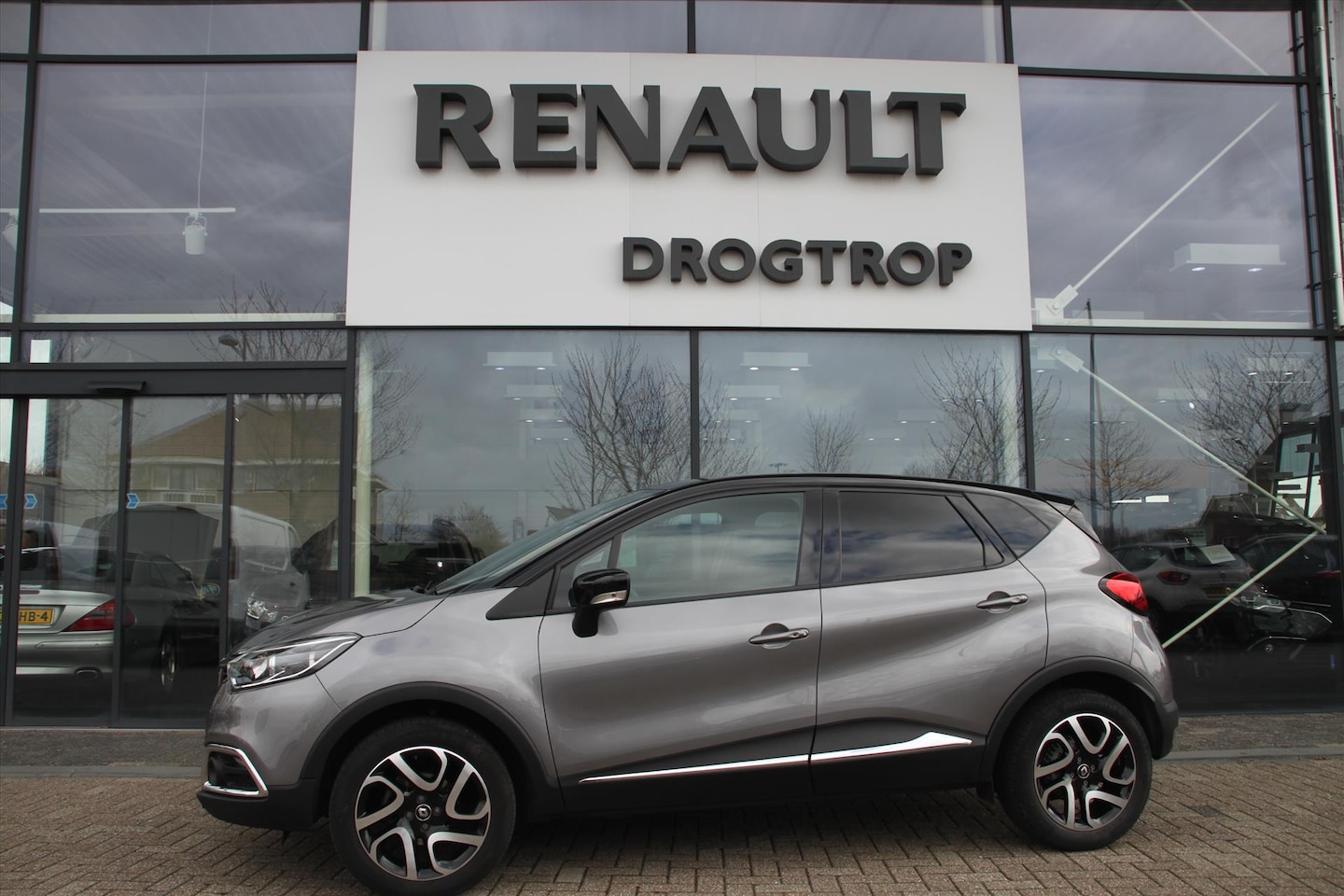 Renault Captur - 90PK-DYNAMIQUE-CLIMA-NAVI-CRUISE-CAMERA- - AutoWereld.nl