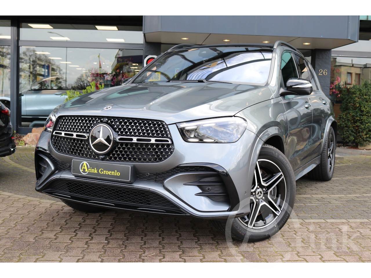 Mercedes-Benz GLE-Klasse - 400 e 4MATIC AMG Line Airmatic, Rijassistentiepakket, Trekhaak, Panoramadak - AutoWereld.nl