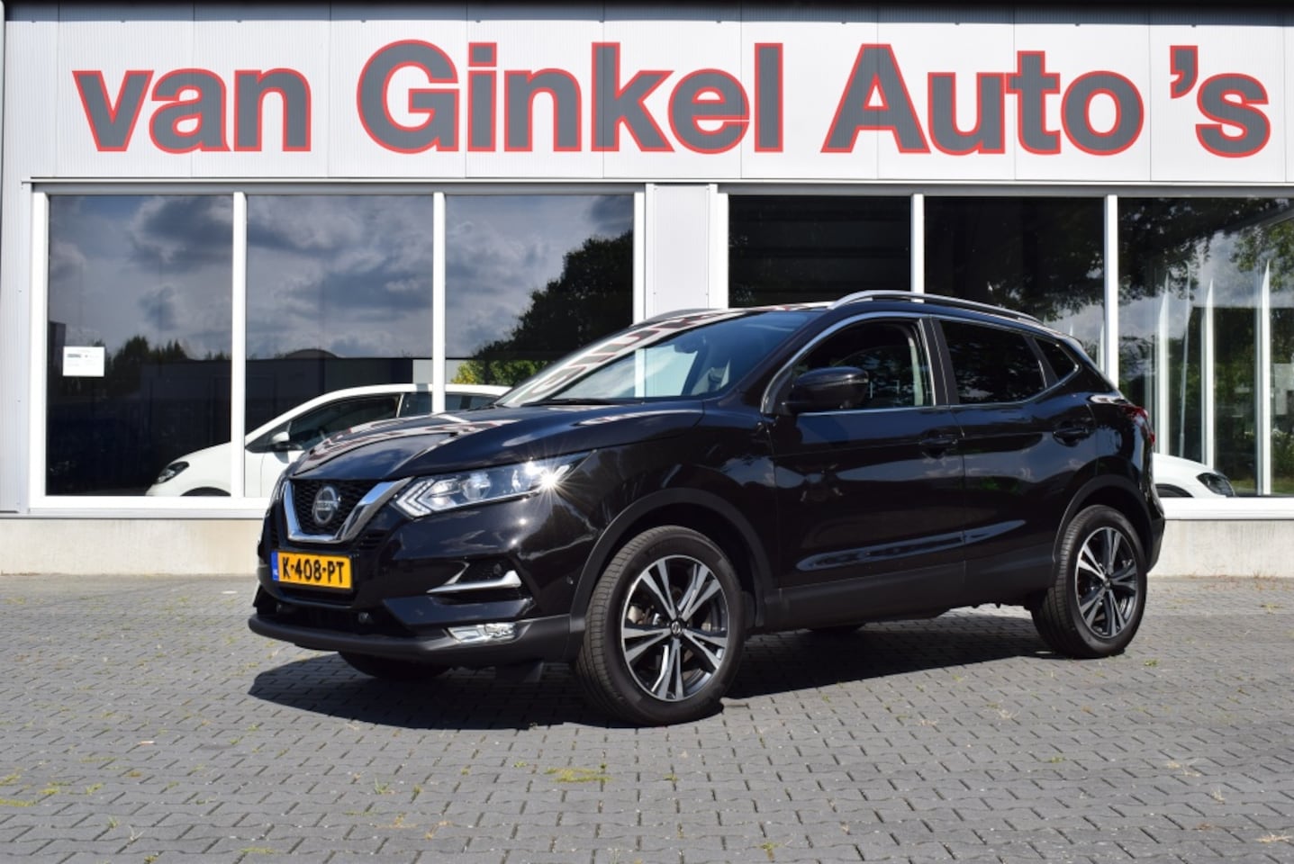 Nissan Qashqai - 1.3 DIG-T Design Ed. | Camera | Pano | Trekhaak | NAP - AutoWereld.nl