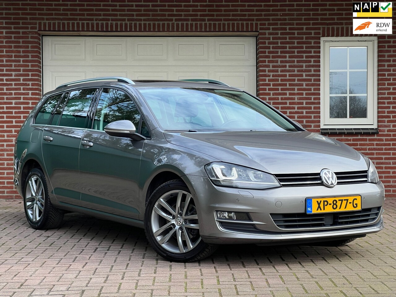 Volkswagen Golf Variant - 1.4TSI/122pk Highline DSG|2014|Panodak|Massage|Bi-Xenon|Cruise|Clima|17"LMV - AutoWereld.nl