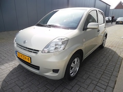 Daihatsu Sirion - 1.0-12V PREMIUM