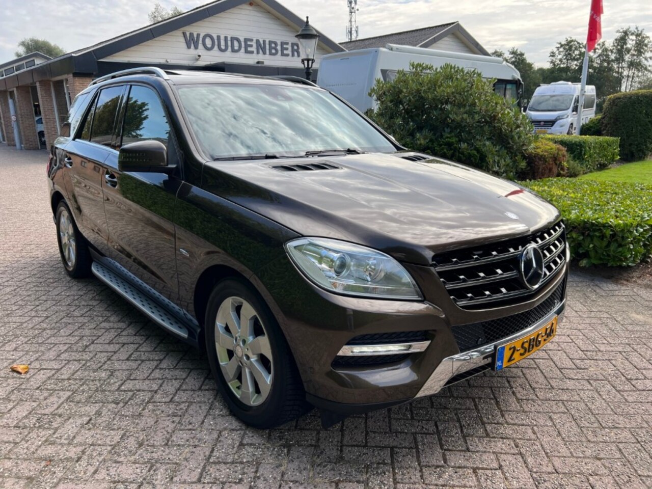 Mercedes-Benz M-klasse - ML 350 ML 350, Distr., Dak, Airmatic, Standverw., Comand - AutoWereld.nl