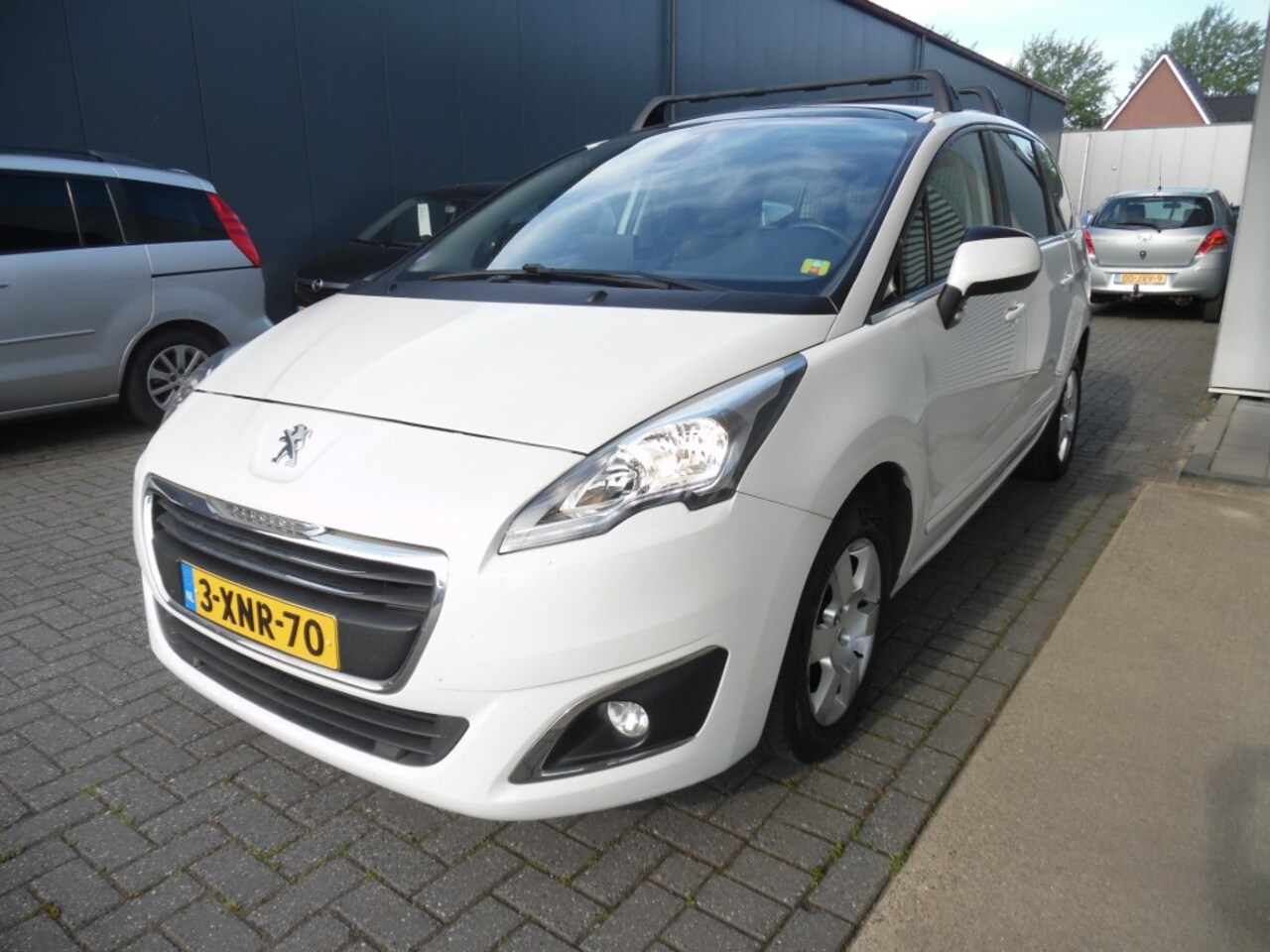 Peugeot 5008 - 1.6 VTi Active 5p. 1.6 VTI ACTIVE 5P. - AutoWereld.nl