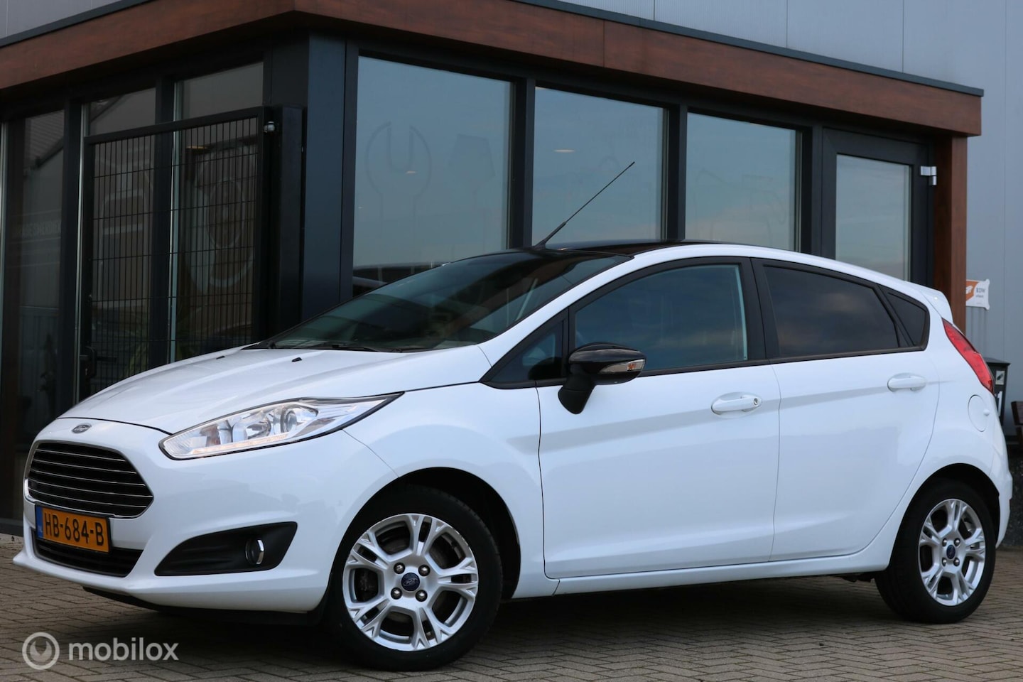 Ford Fiesta - 1.0 White Edition | Airco | Navi | 1ste eigenaar - AutoWereld.nl