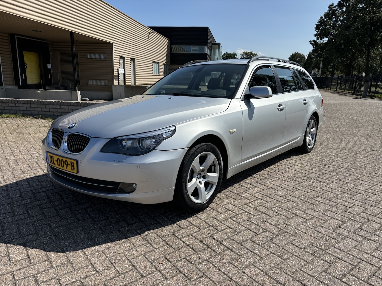 BMW 5-serie Touring - 530i Executive Automaat [ panoramadak,leer,ecc,xenon ] - AutoWereld.nl