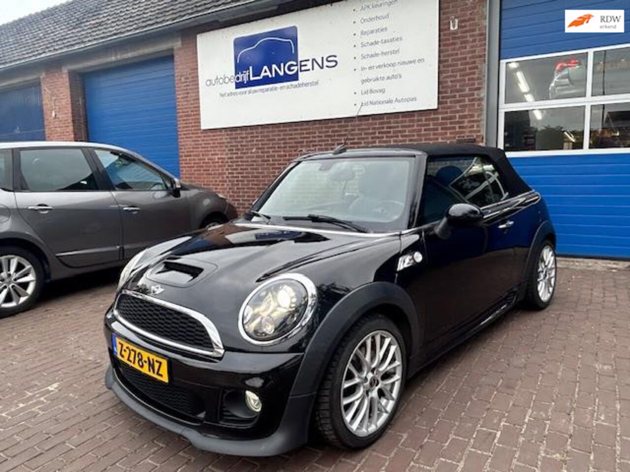 MINI Cabrio - Mini 1.6 Cooper S Chili Harman Kardon, Bi-Xenon, Navi, Leder 184 PK enz. - AutoWereld.nl