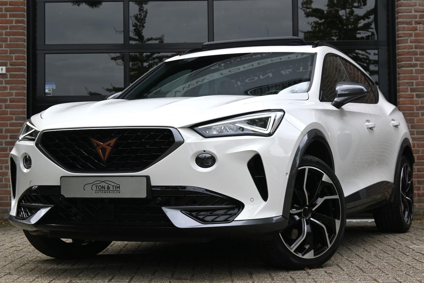 CUPRA Formentor - 1.5 TSI Pano Leder Beats A.Cam ACC '21 - AutoWereld.nl