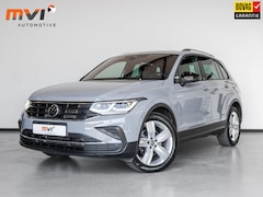 Volkswagen Tiguan - 1.5 TSI Active / 150pk / Trekhaak / Panorama dak / Harman Kardon / Head-Up display /