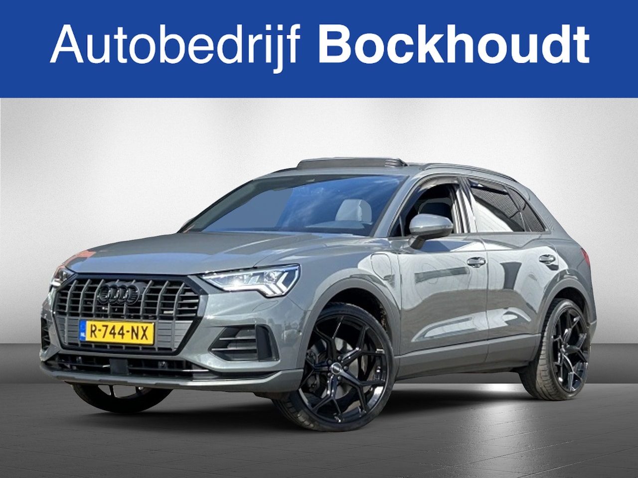 Audi Q3 - 45 TFSI e S edition | Pano | Camera - AutoWereld.nl