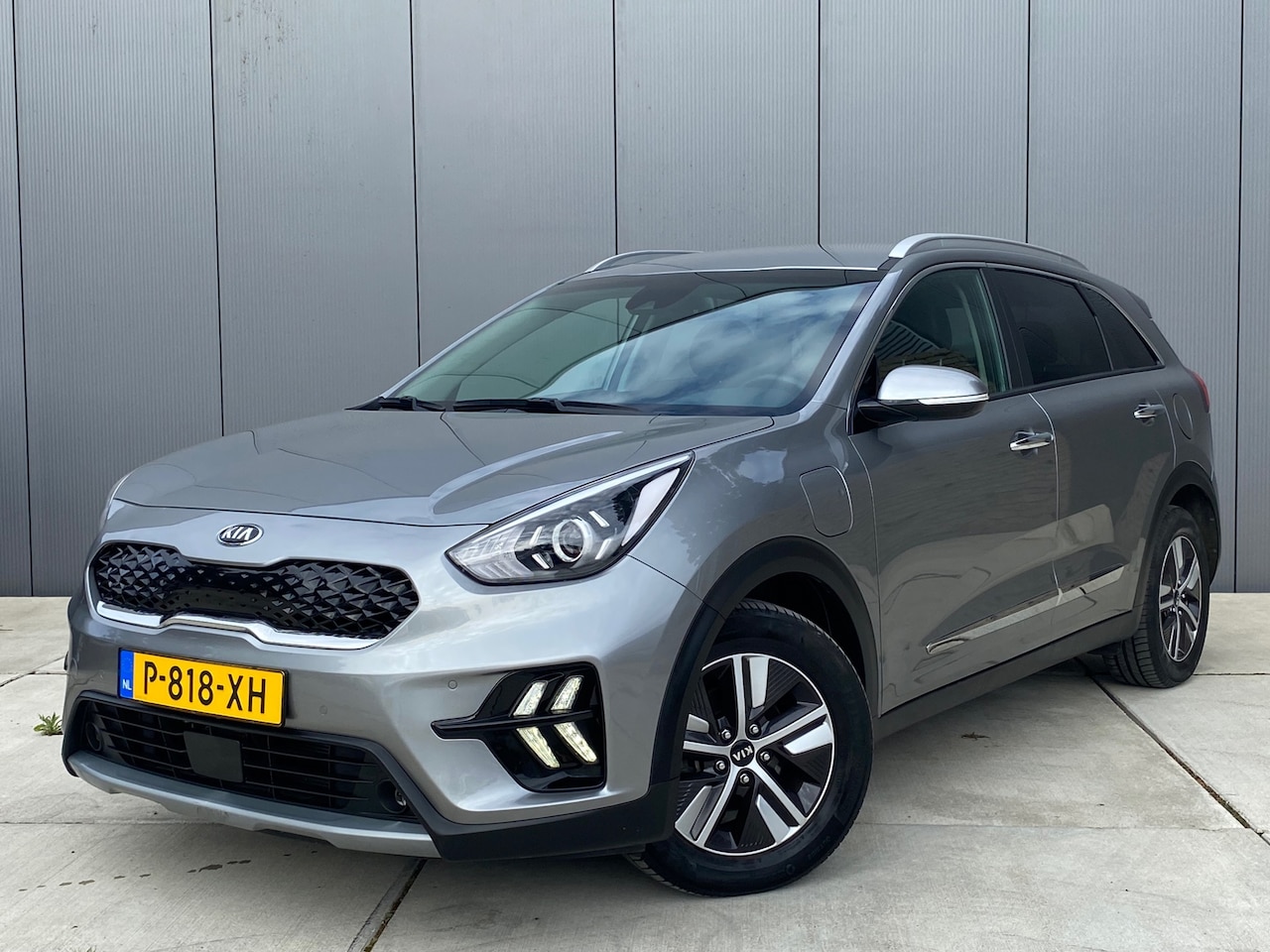 Kia Niro - 1.6 GDi PHEV DynamicLine / Navigatie / Camera / Adaptieve Cruise - AutoWereld.nl