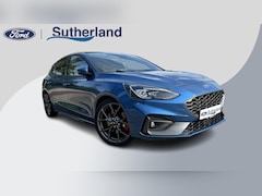 Ford Focus - 2.3 EcoBoost ST-3 278pk | Performance pack | Winter Pack | Camera | Adaptive LED | Privacy