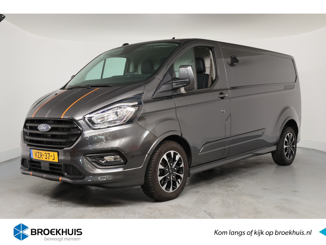 Ford Transit Custom - 320 2.0 TDCI 170PK L2H1 Sport | Automaat | Navi By App | Camera | Stoelverwarming | Voorru - AutoWereld.nl