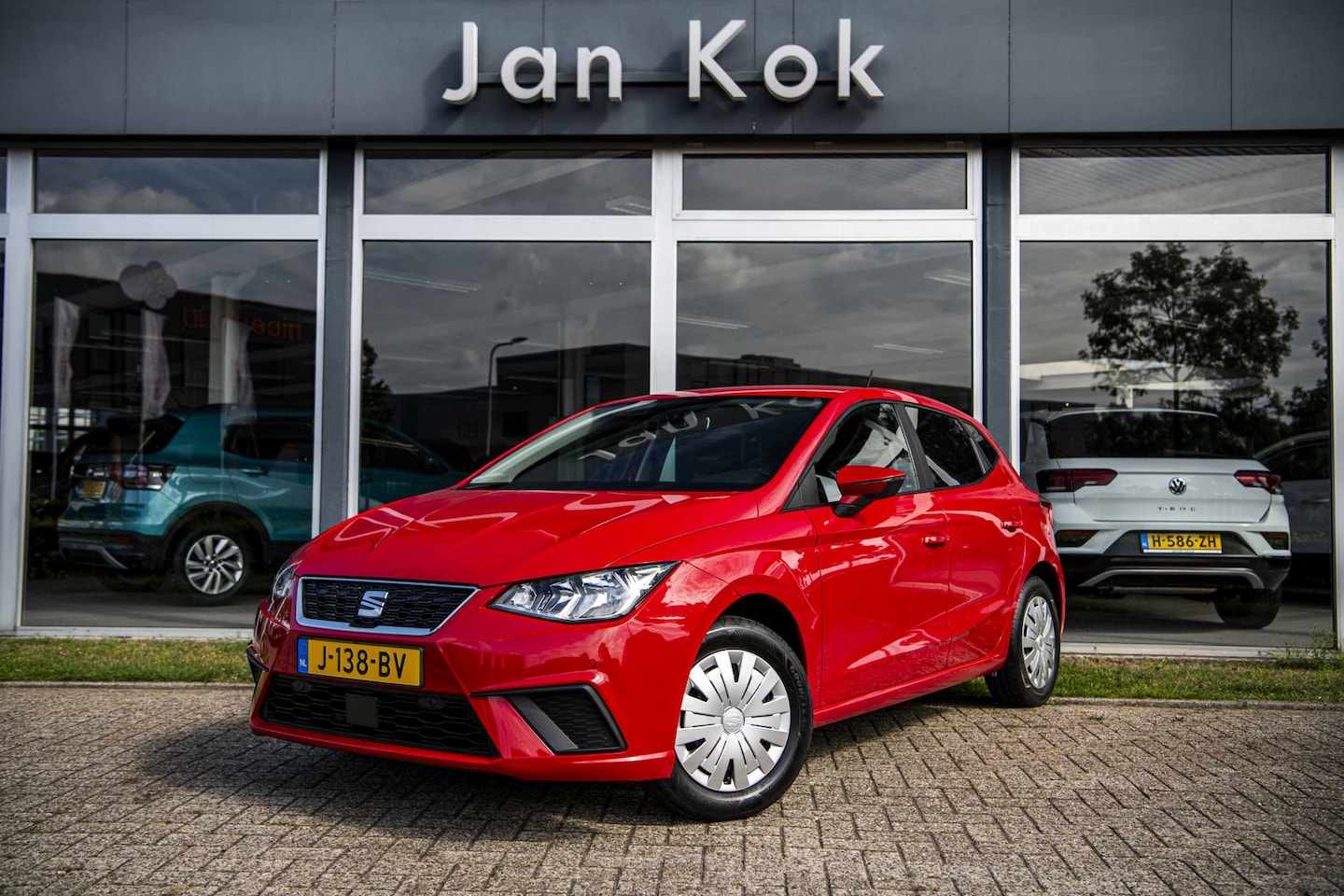 Seat Ibiza - 1.0 TSi 95 pk Style Business Intense | Camera | Navigatie | Parkeersensoren - AutoWereld.nl