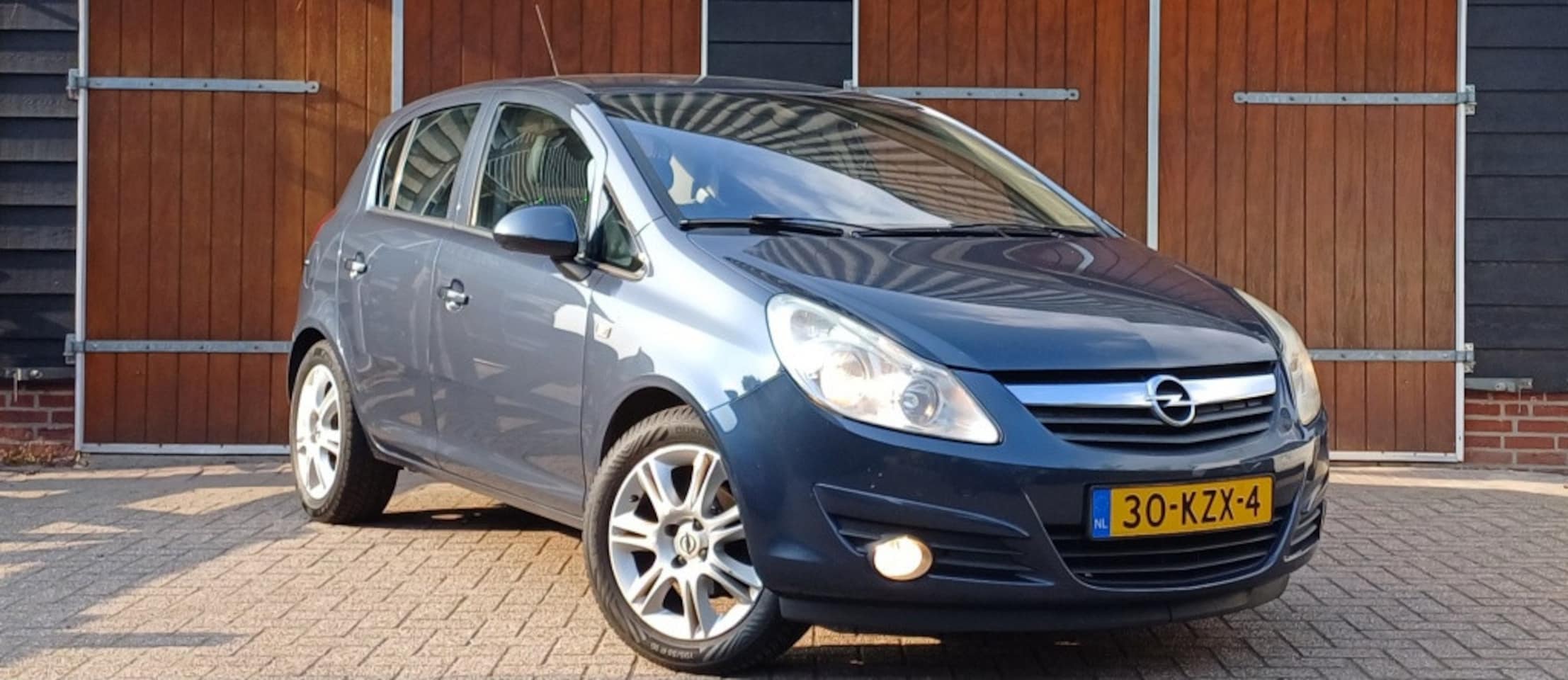 Opel Corsa - 1.2-16V Cosmo 1.2-16V Cosmo, Automaat, Cruise controle, Nieuwe APK - AutoWereld.nl