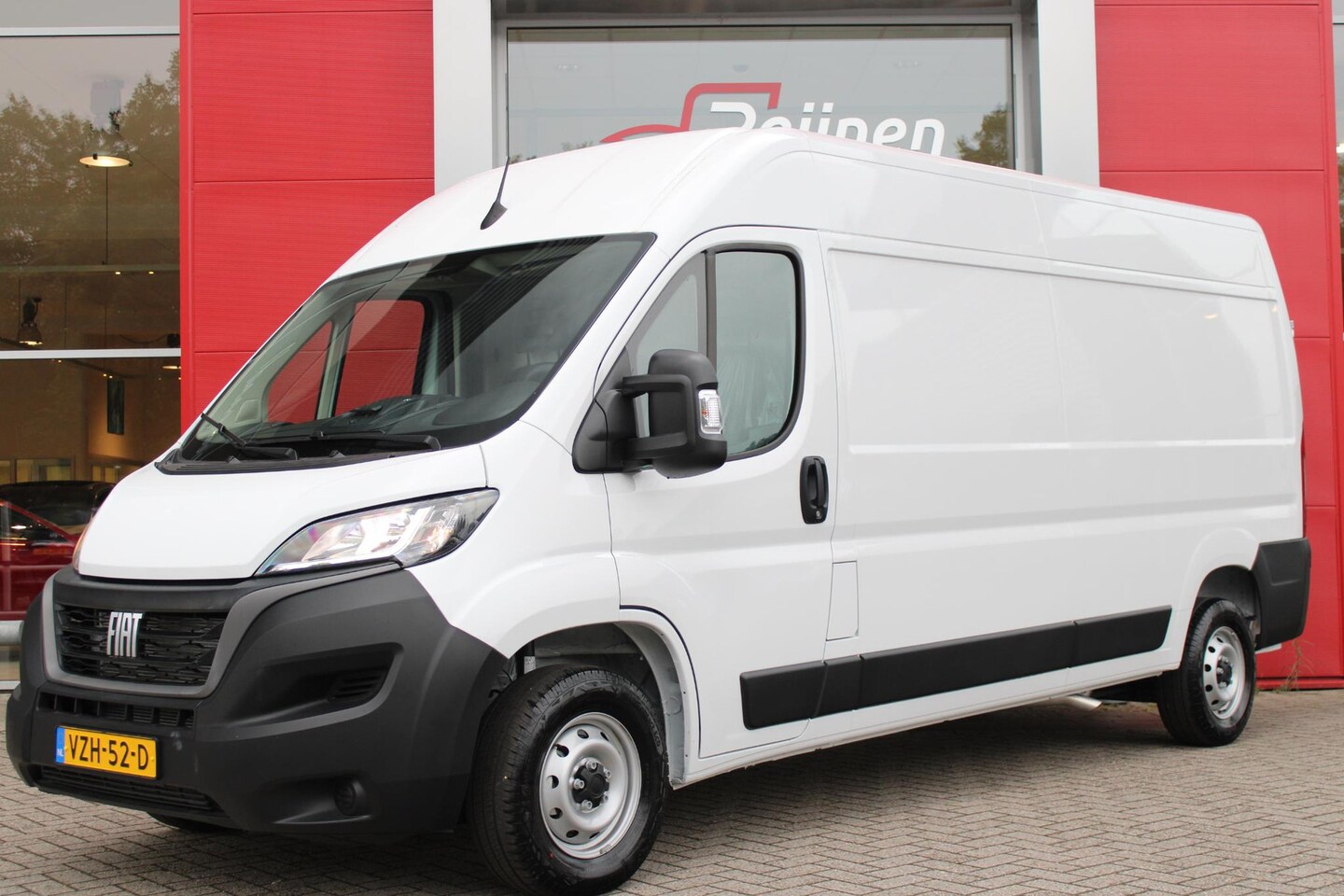 Fiat Ducato - 33 2.2 MultiJet 140PK L3H2 | ACHTERUITRIJ CAMERA | APPLE CARPLAY/ANDROID AUTO | 3-ZITS | C - AutoWereld.nl