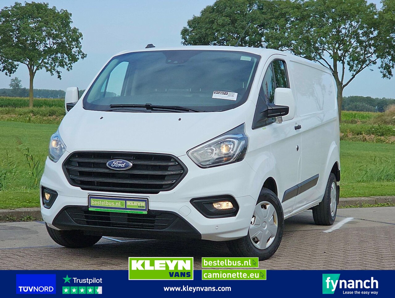 Ford Transit Custom - l2h1 ac navi euro6! - AutoWereld.nl