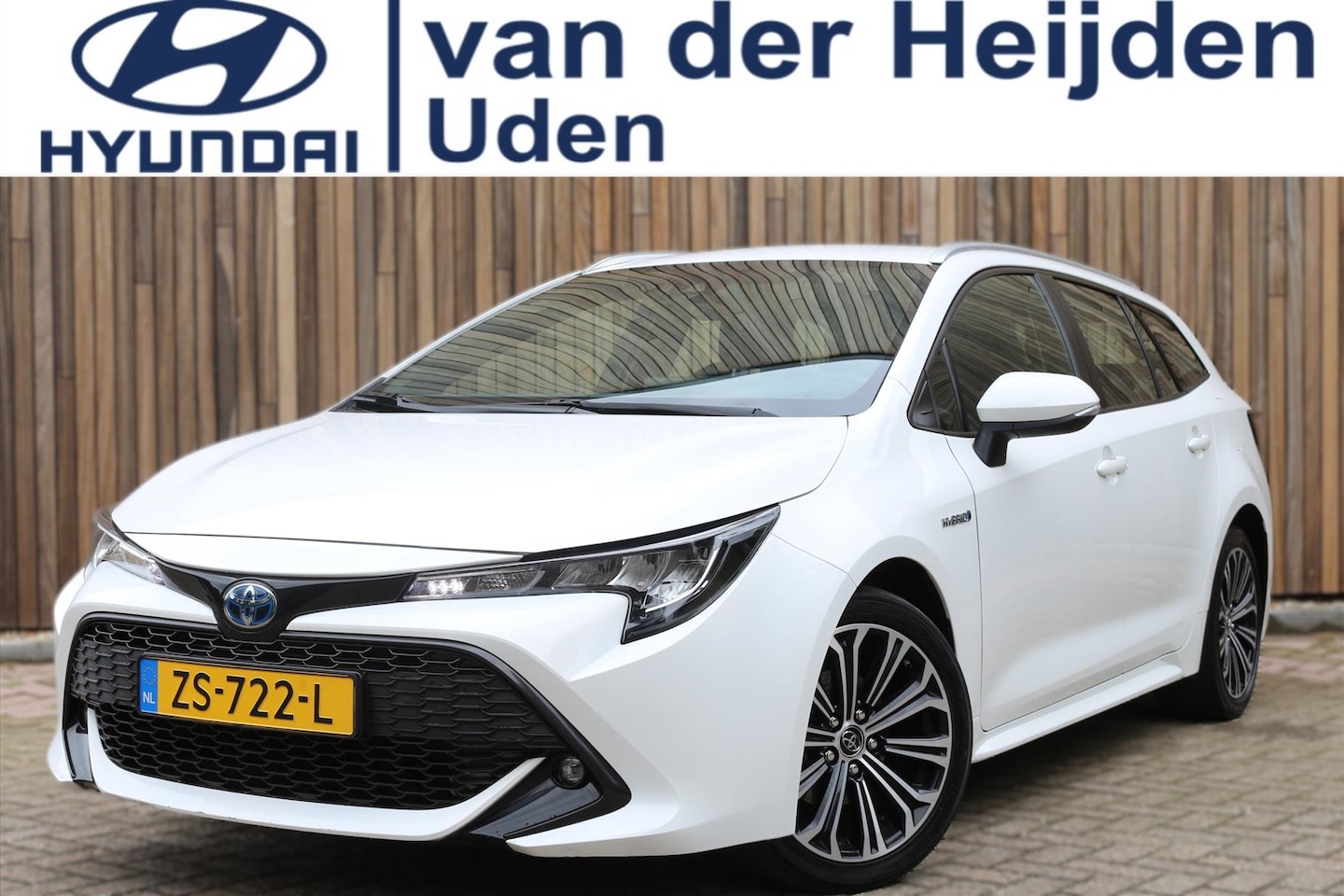 Toyota Corolla Touring Sports - 1.8 Hybrid 122pk CVT First Edition RIJKLAAR - AutoWereld.nl