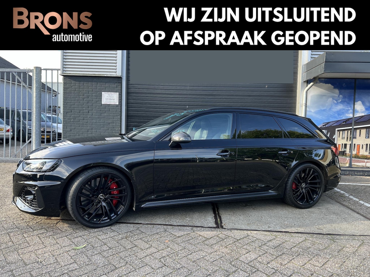 Audi RS4 - quattro Avant 450PK l KERAMISCH l B&O l Carbon l Massage Stoelen - AutoWereld.nl