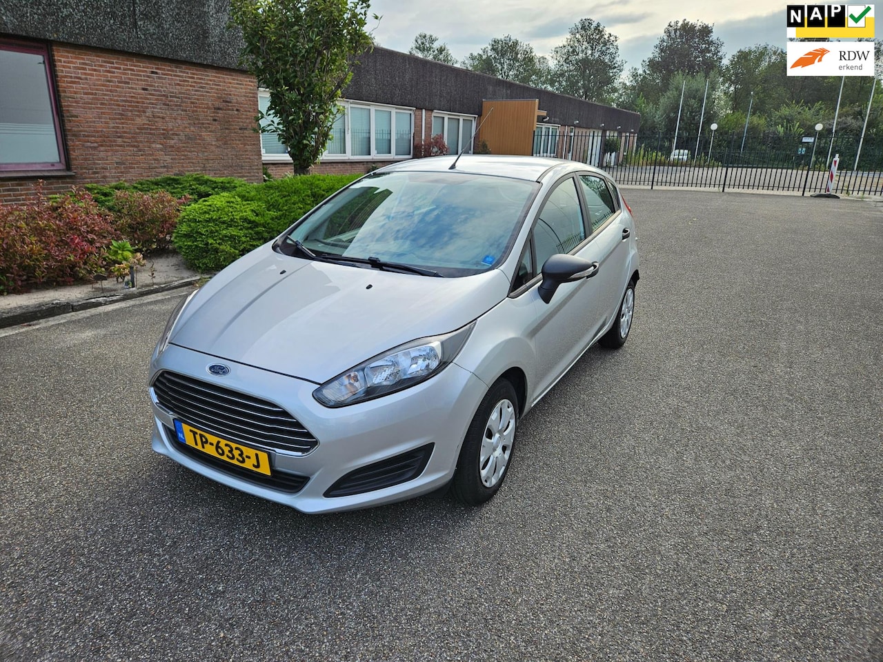 Ford Fiesta - 1.25 airco 5 drs leuke auto - AutoWereld.nl