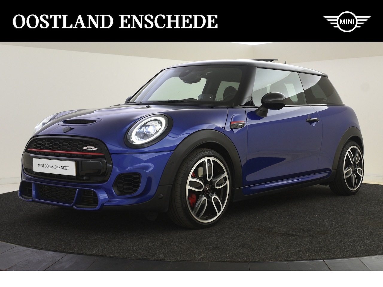 MINI John Cooper Works - Hatchback JCW Chili Automaat / Panoramadak / JCW Sportstoelen  Active Cruise Control / Ach - AutoWereld.nl