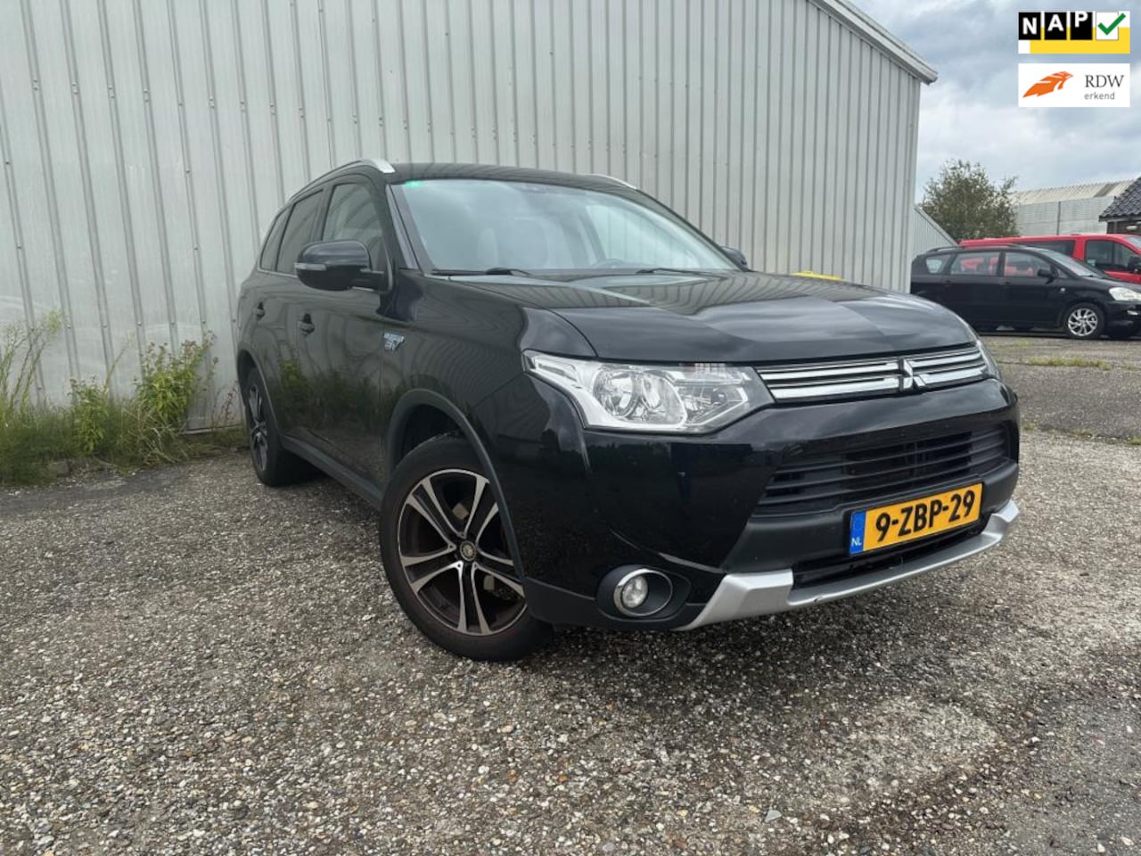 Mitsubishi Outlander - 2.0 PHEV Business Edition X-Line KLIMAAT VAVI CAMERE - AutoWereld.nl