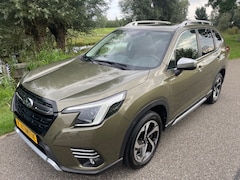 Subaru Forester - 2.0i e-BOXER Premium Panoramisch dak/navi/incl.winterset/garanti