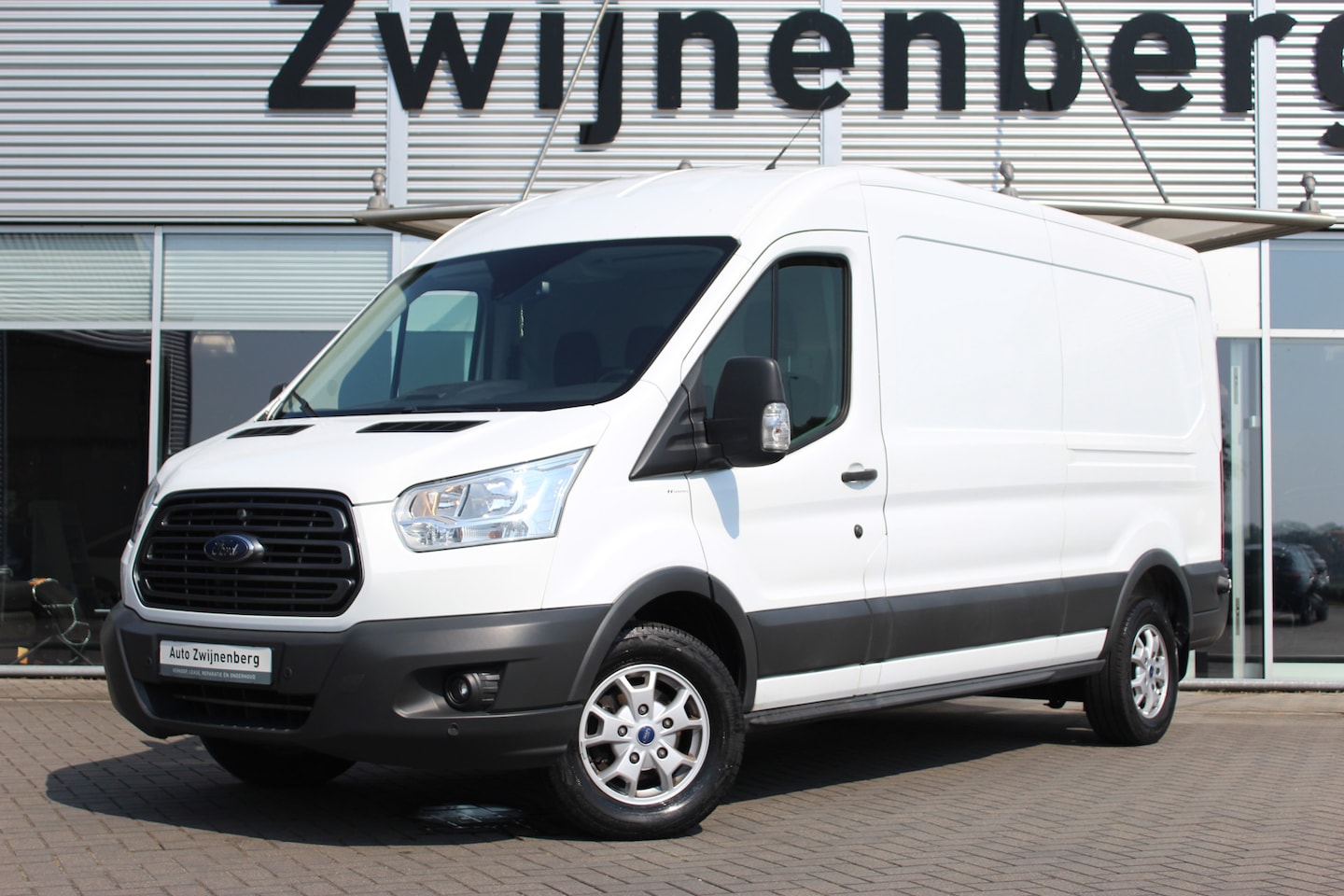 Ford Transit - 350 2.0 TDCI L3H2 Ambiente Airco | Camera | Navi - AutoWereld.nl