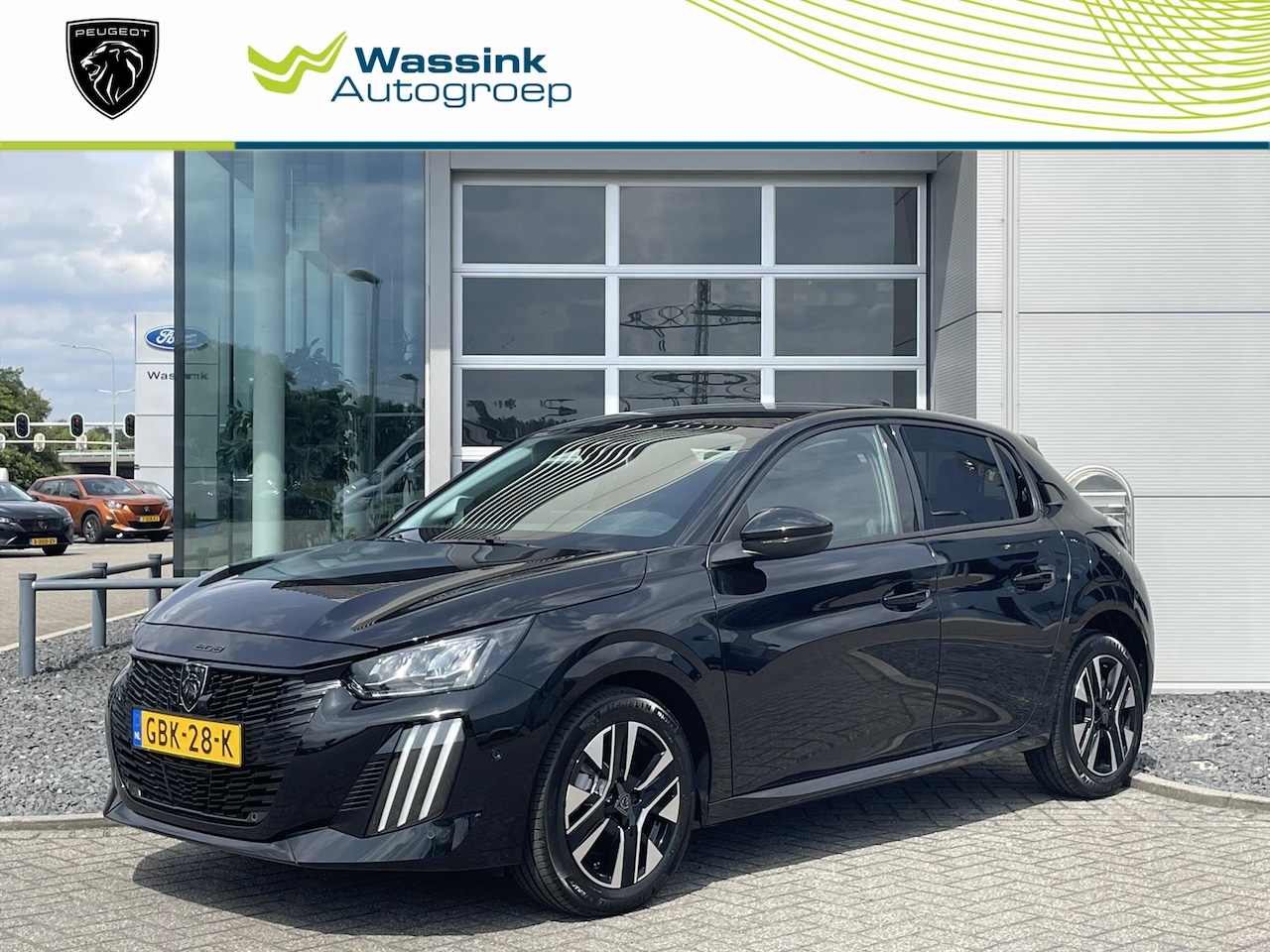 Peugeot 208 - 1.2 PureTech 100pk Allure | Navigatie | Cruise Control | PDC Voor & Achter | Camera Achter - AutoWereld.nl