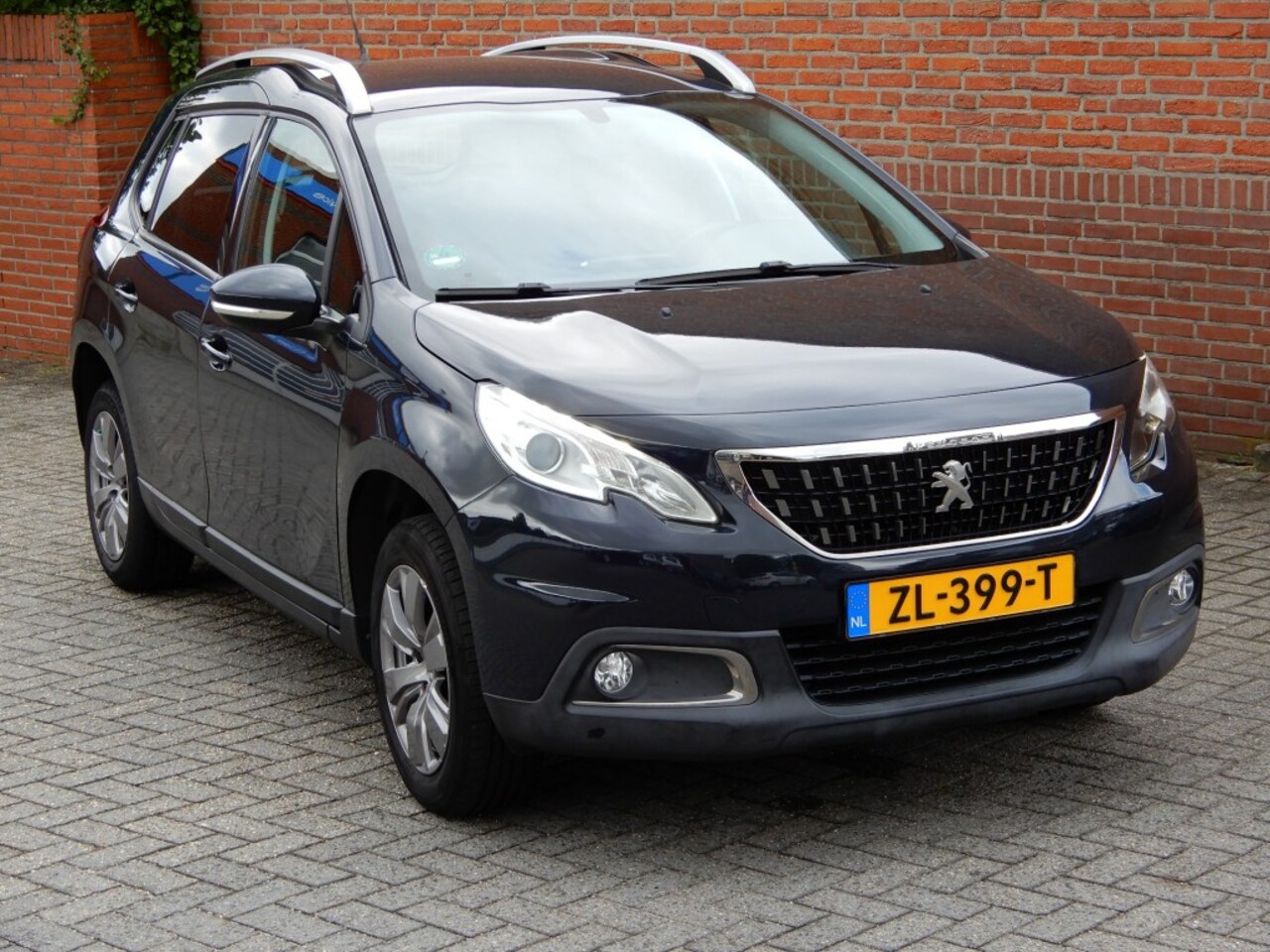 Peugeot 2008 - 1.2 PureTech Blue Lease Executive 1.2 PURETECH BLUE LEASE EXECUTIVE - AutoWereld.nl