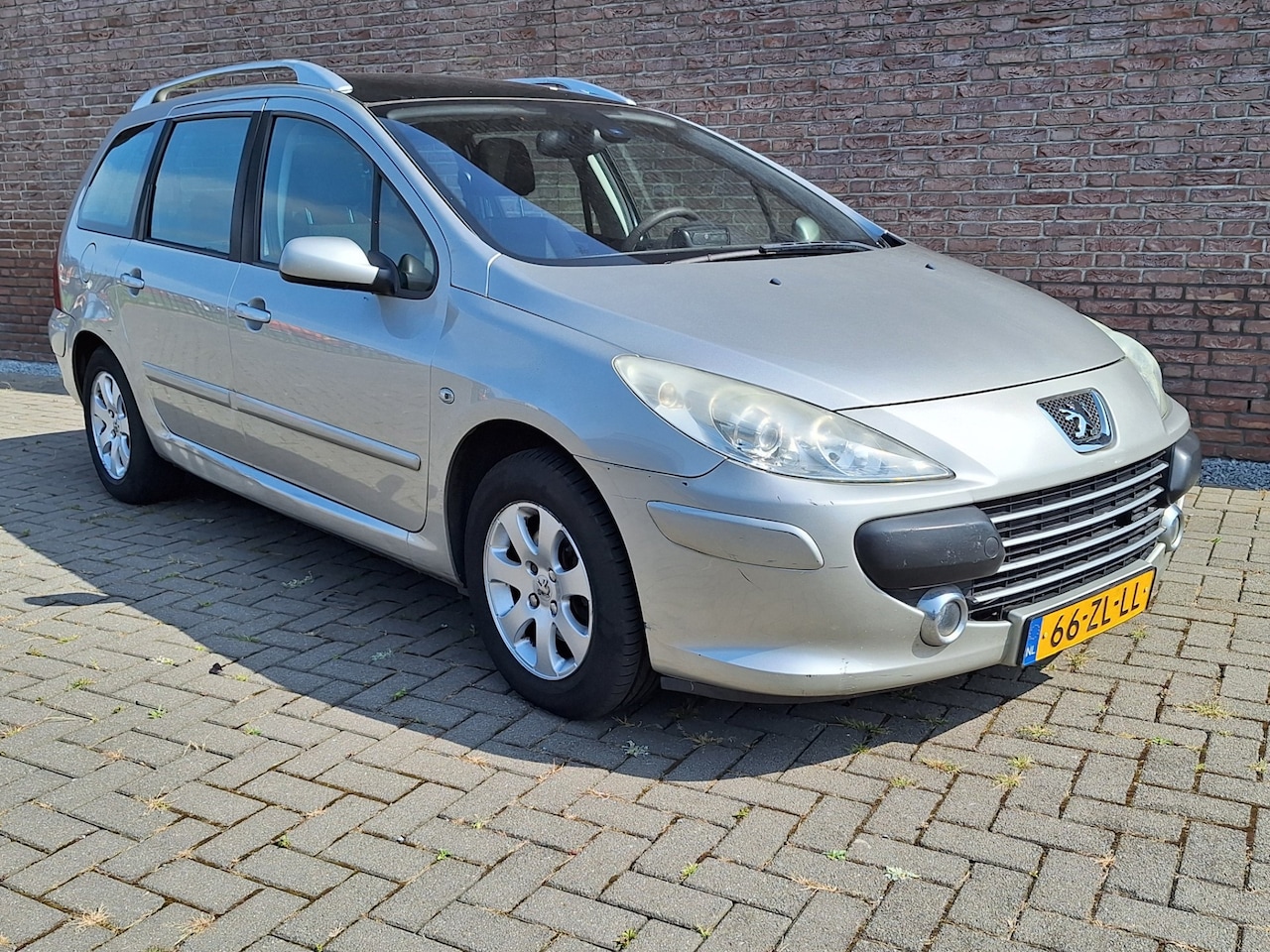 Peugeot 307 SW - 1.6-16V Premium 1.6-16V Premium - AutoWereld.nl