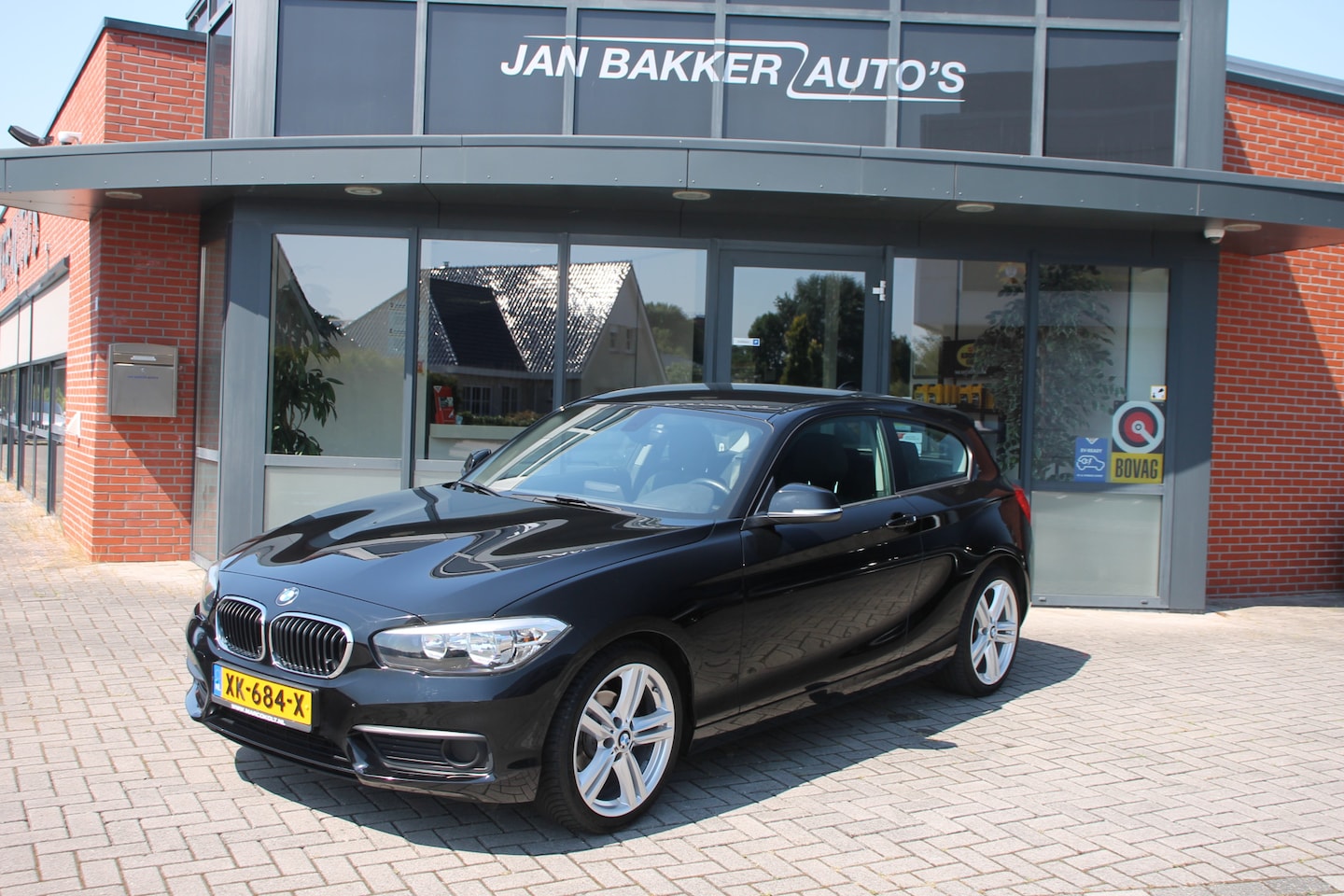 BMW 1-serie - 116i M Sport | AC | BT | LMV | PDC A | - AutoWereld.nl