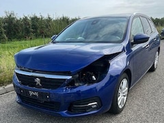 Peugeot 308 SW - 1.2 PureTech Blue Lease Executive