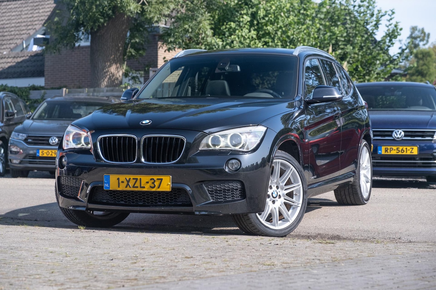 BMW X1 - sDrive 20i High Executive Automatic panoramadak rijklaar bovag-garantie - AutoWereld.nl