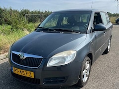 Skoda Fabia Combi - 1.6-16V Dynamic