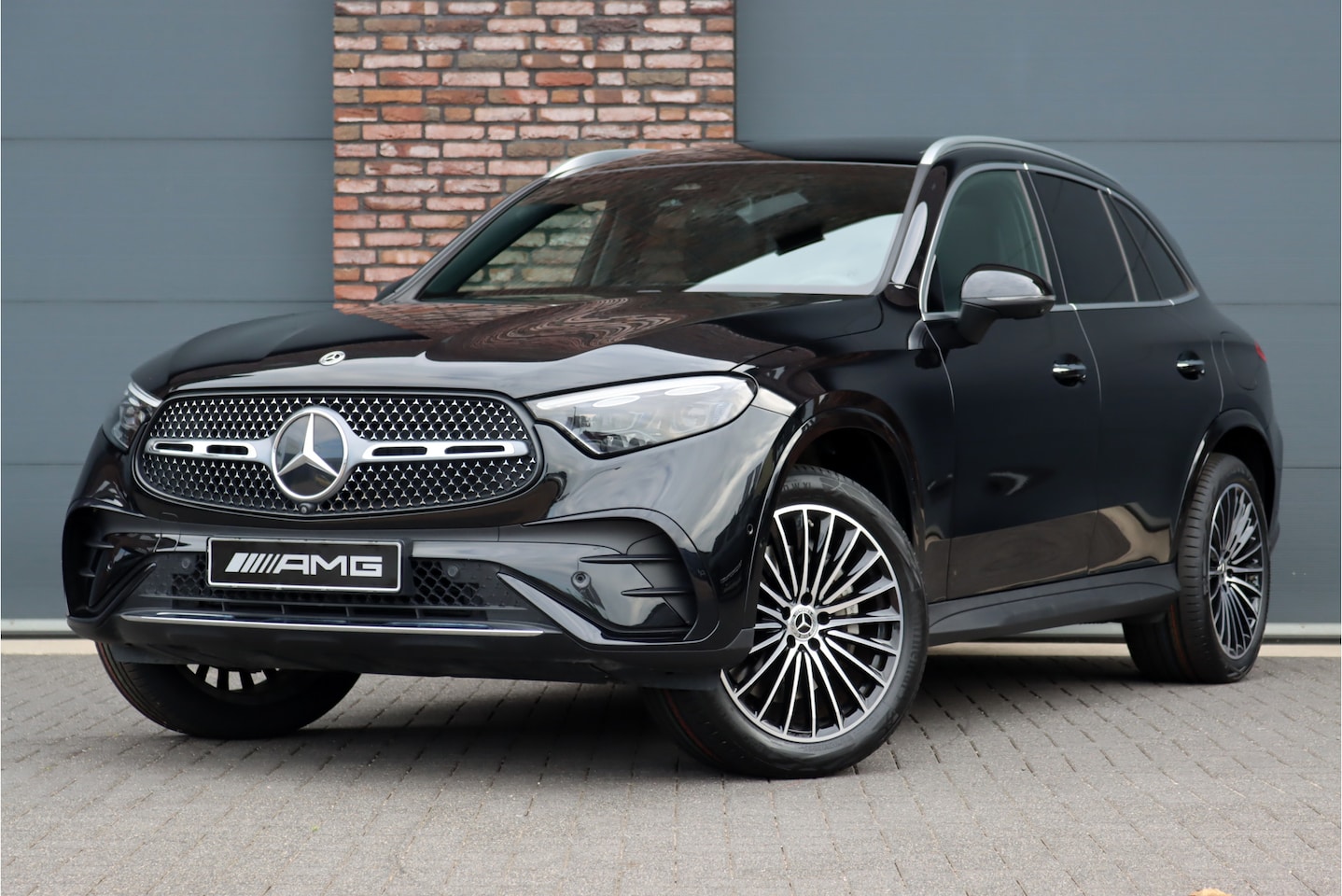 Mercedes-Benz GLC-klasse - 300e 4MATIC Premium AMG Line Aut9 | Memory | Leder | Panoramadak | Dodehoekassistent | Dig - AutoWereld.nl